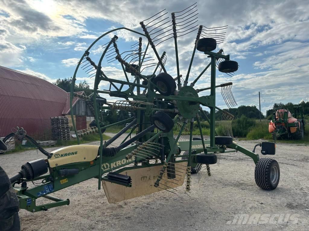 Krone Swadro TC 880 テッダー・テッダーレーキ