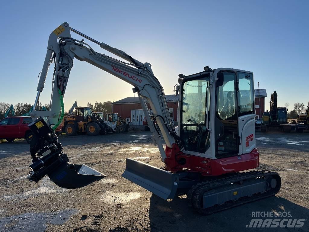 Takeuchi TB 335 R ミニ油圧ショベル 7t以下（ミニユンボ・ミニディガー）