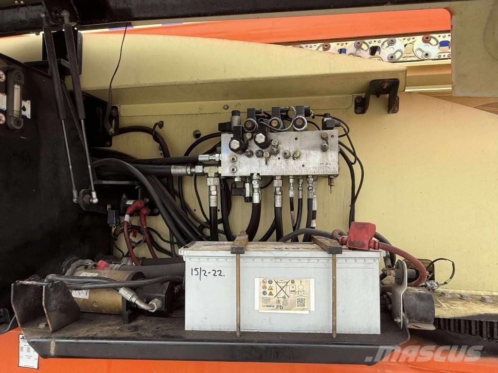 JLG 1350 SJP ブームリフト　直伸型