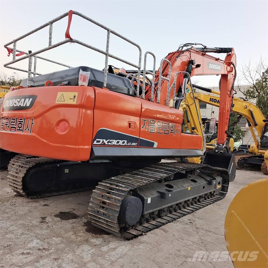 Doosan DX 300 LC-9C 大型油圧ショベル12t以上（パワーショベル・ユンボ）