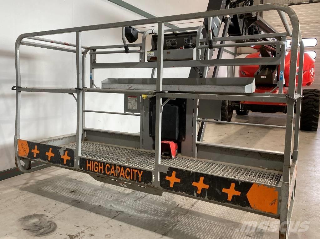 Manitou 220 TJ ブームリフト　直伸型