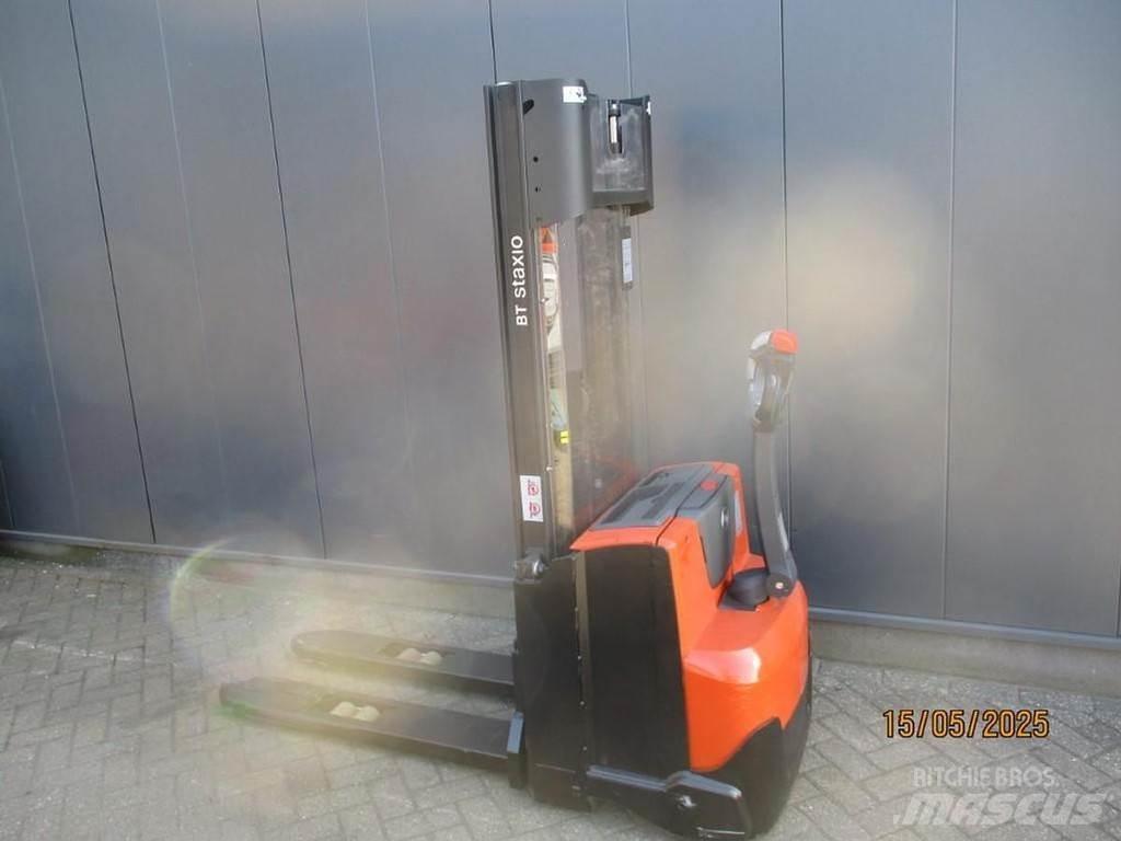 BT SWE 120 ウォーキンフォークリフト