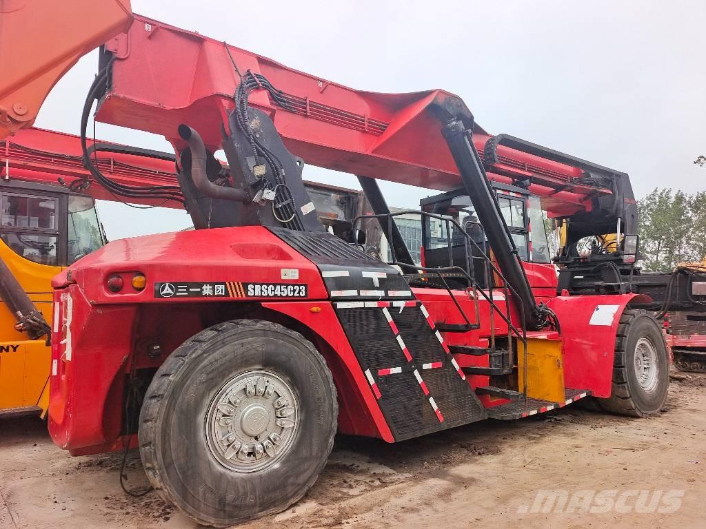 Sany SRSC 45 C30 リーチスタッカー