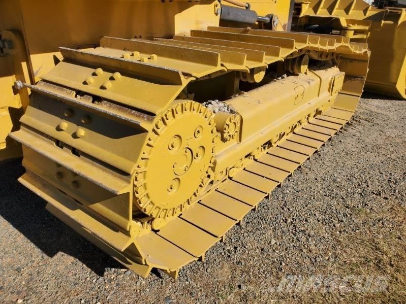 CAT D 6 K 2 LGP ブルドーザー