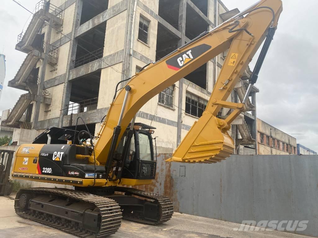 CAT 320 D 大型油圧ショベル12t以上（パワーショベル・ユンボ）