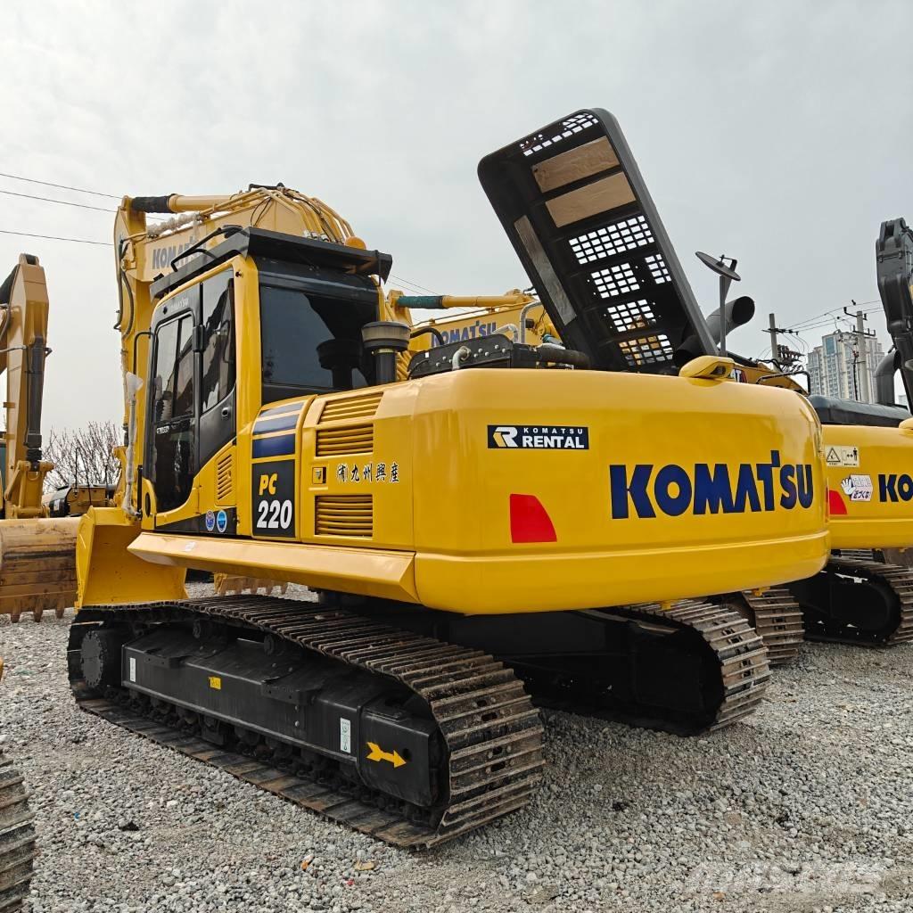 Komatsu 220-8 大型油圧ショベル12t以上（パワーショベル・ユンボ）