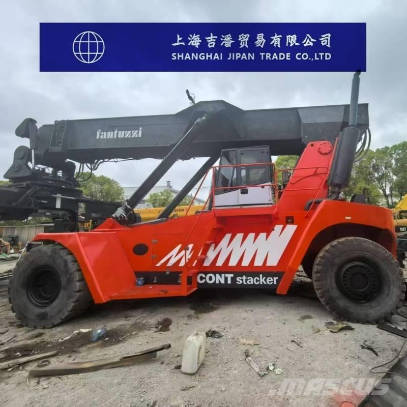 Fantuzzi CS 45 KM リーチスタッカー