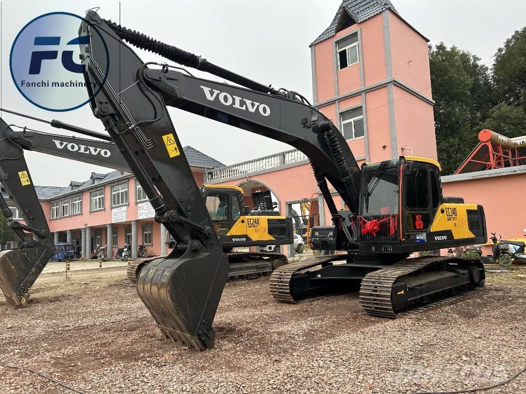 Volvo EC 240 大型油圧ショベル12t以上（パワーショベル・ユンボ）
