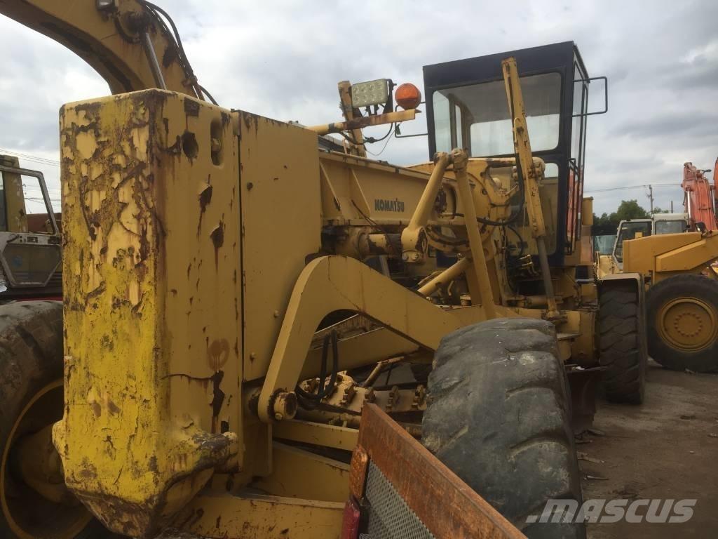 Komatsu GD 623 A モーターグレーダー