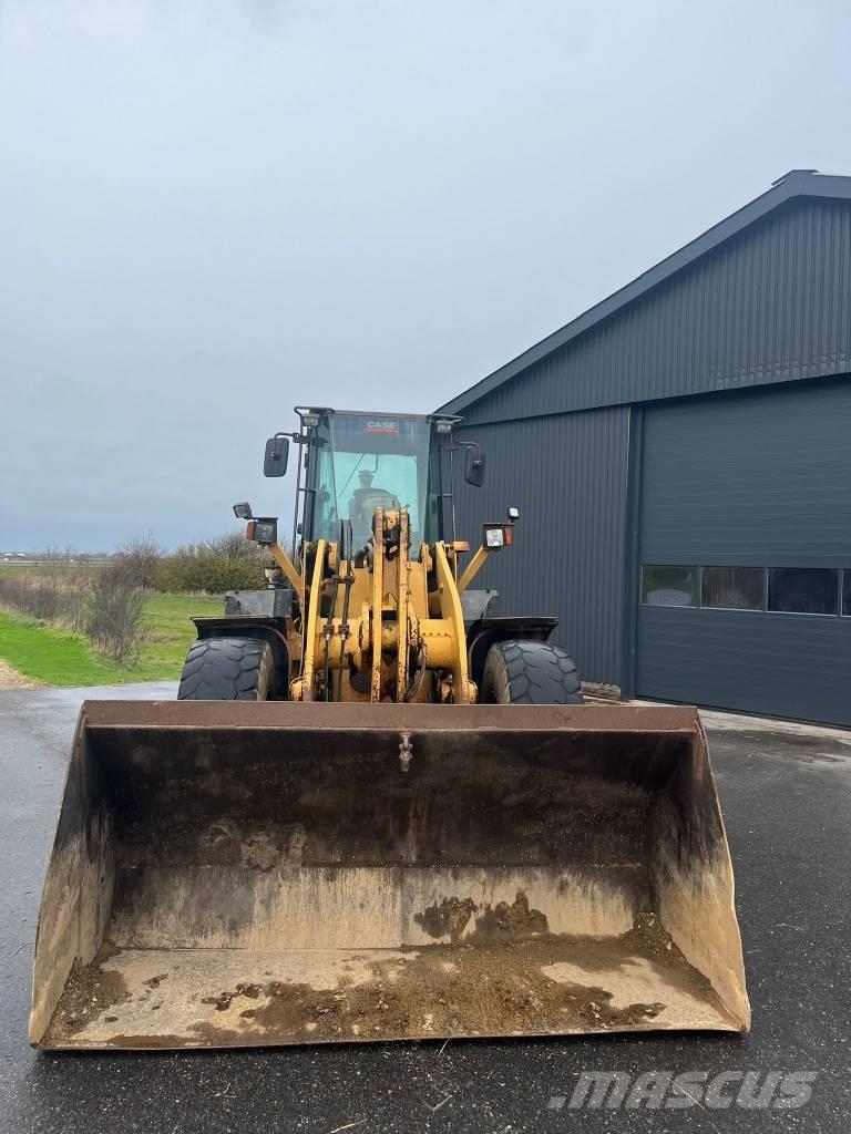 CASE 721 D ホイールローダー・タイヤショベル