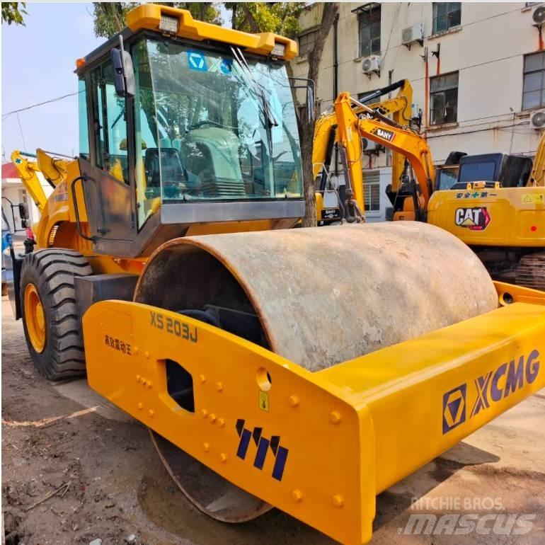 XCMG XS 203 J 振動ローラ