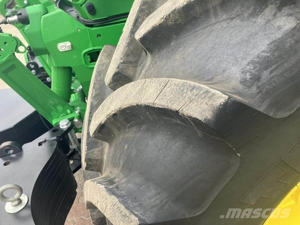 John Deere 6M250 トラクター