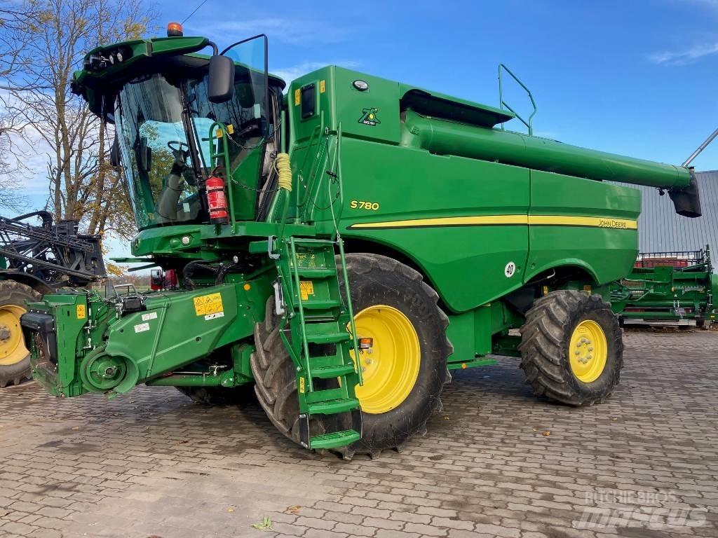 John Deere S 780 コンバイン