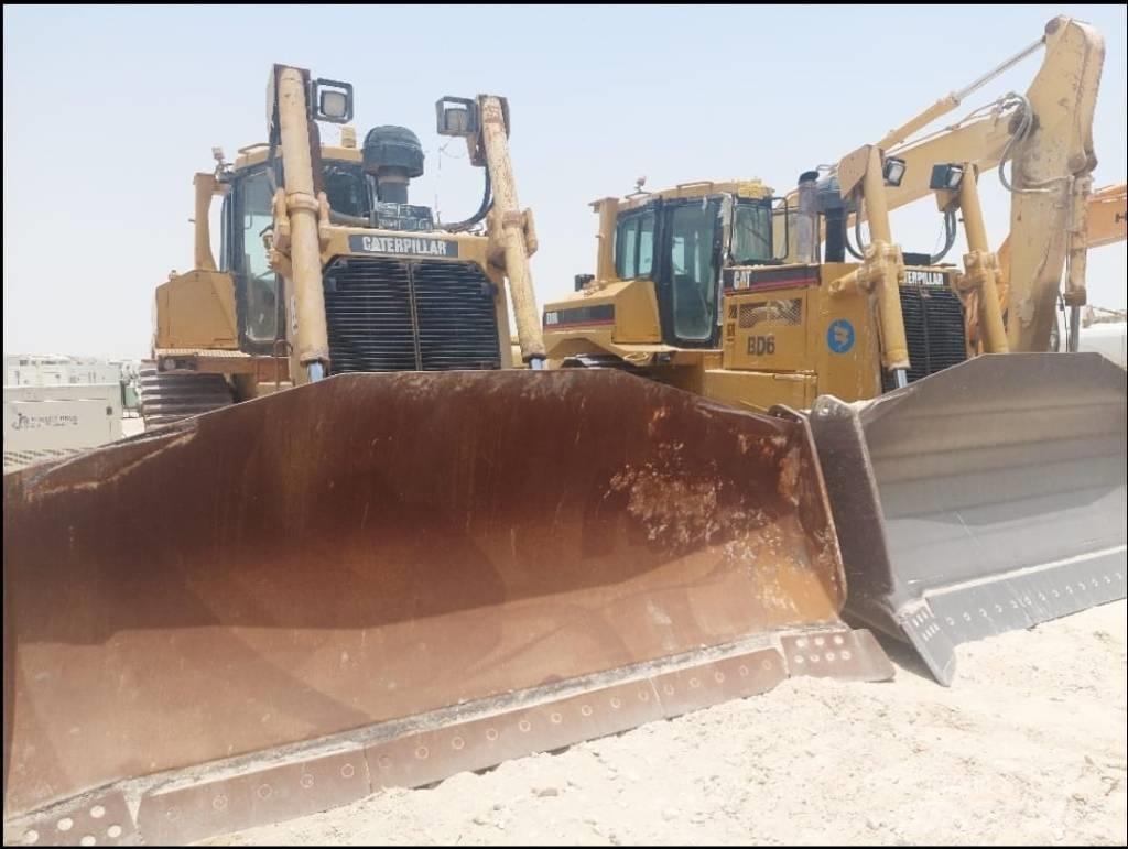 CAT D 8 R ブルドーザー