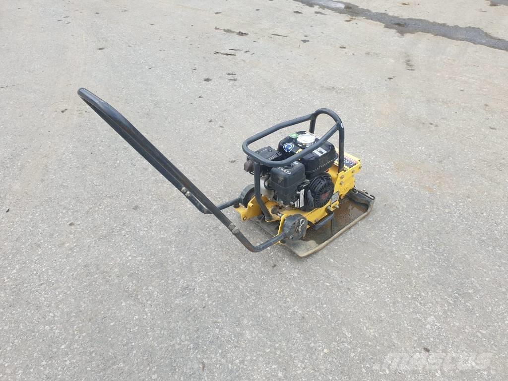 Bomag BVP 18/45 プレートコンパクター