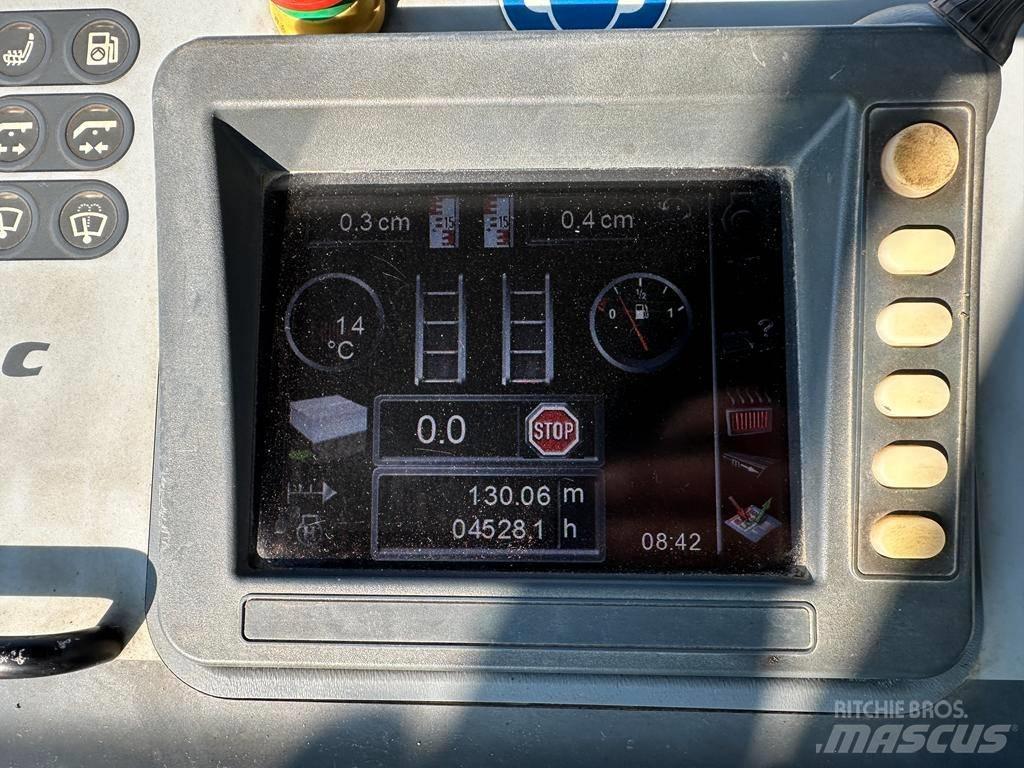 Dynapac SD 2550 CS アスファルトフィニッシャ