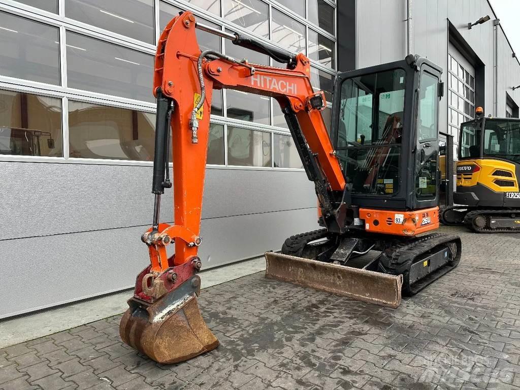 Hitachi ZX26U-6 CR ミニ油圧ショベル 7t以下（ミニユンボ・ミニディガー）