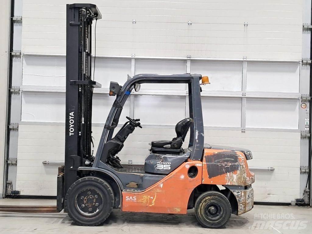 Toyota 02-8FDJF35 ディーゼル・軽油
