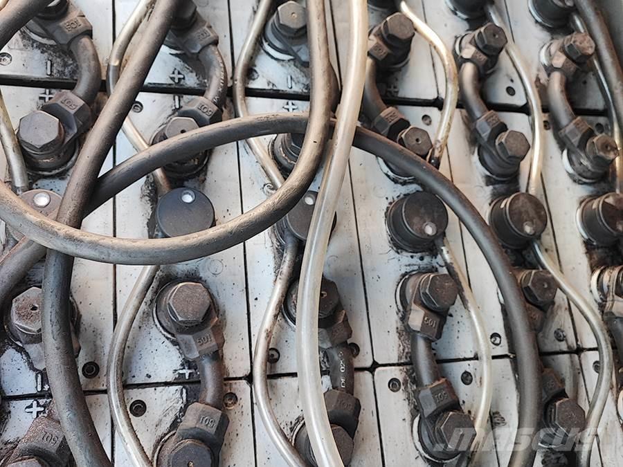 Linde E14-02 バッテリーフォークリフト