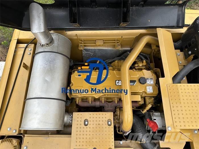 CAT 336 D2 大型油圧ショベル12t以上（パワーショベル・ユンボ）
