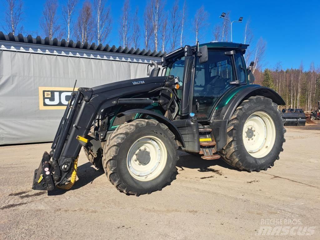 Valtra N 154 E トラクター