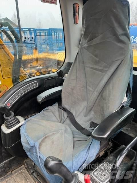 JCB JS 175 W ホイール式油圧ショベル（パワーショベル・ユンボ・バックホー）