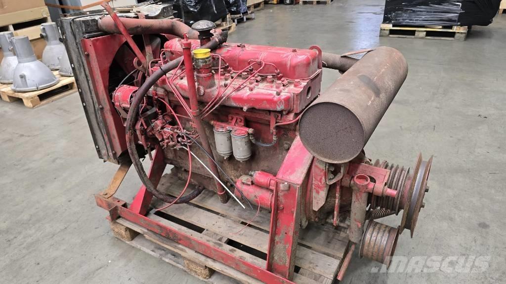 IHC D-310 F2 エンジン