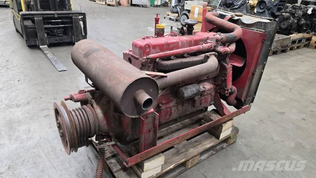 IHC D-310 F2 エンジン