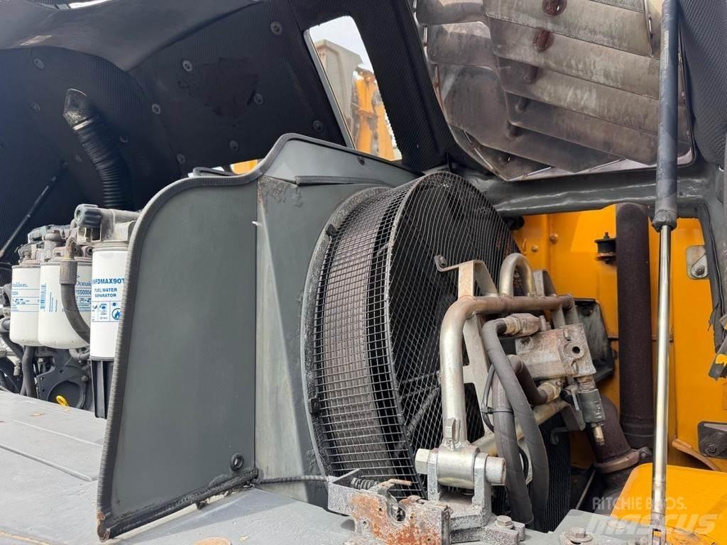 Liebherr A 316 廃棄物／工業産廃処理機