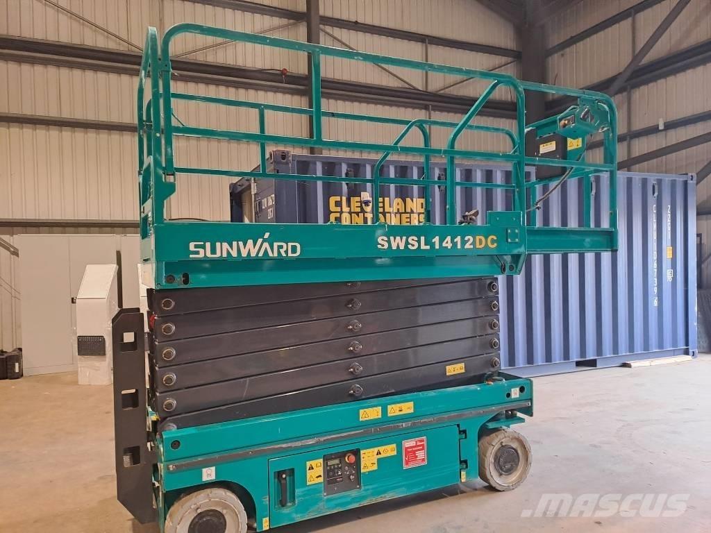 Sunward SWSL 1412 DC シザースリフト