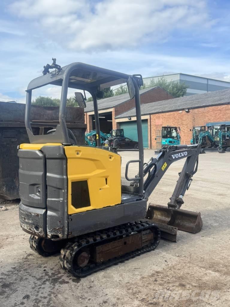 Volvo EC 15 ミニ油圧ショベル 7t以下（ミニユンボ・ミニディガー）