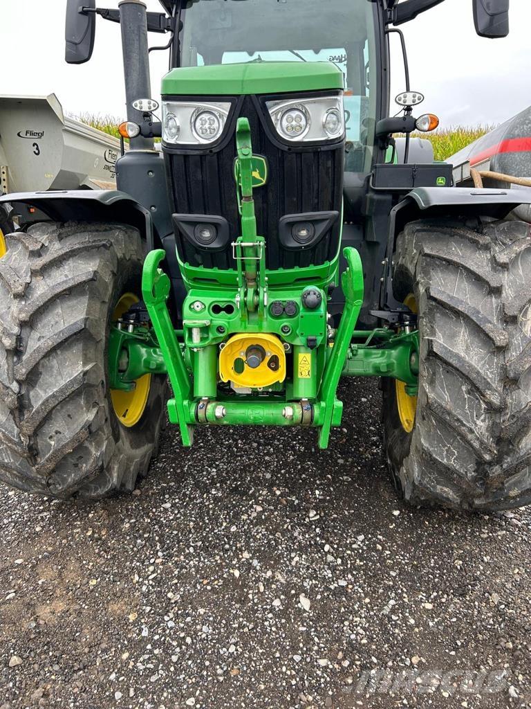 John Deere 6R 195 トラクター
