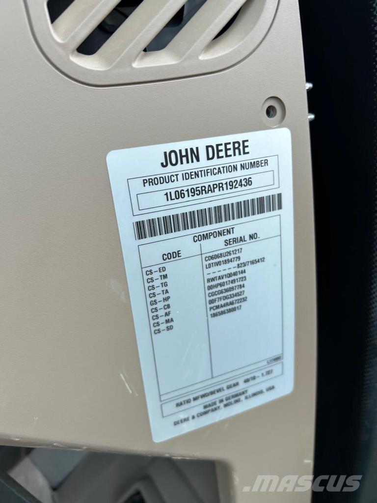 John Deere 6R 195 トラクター