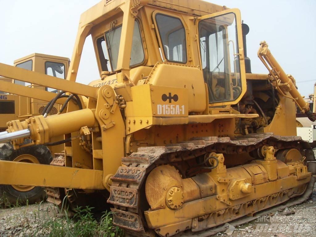 Komatsu d155a-1 ブルドーザー