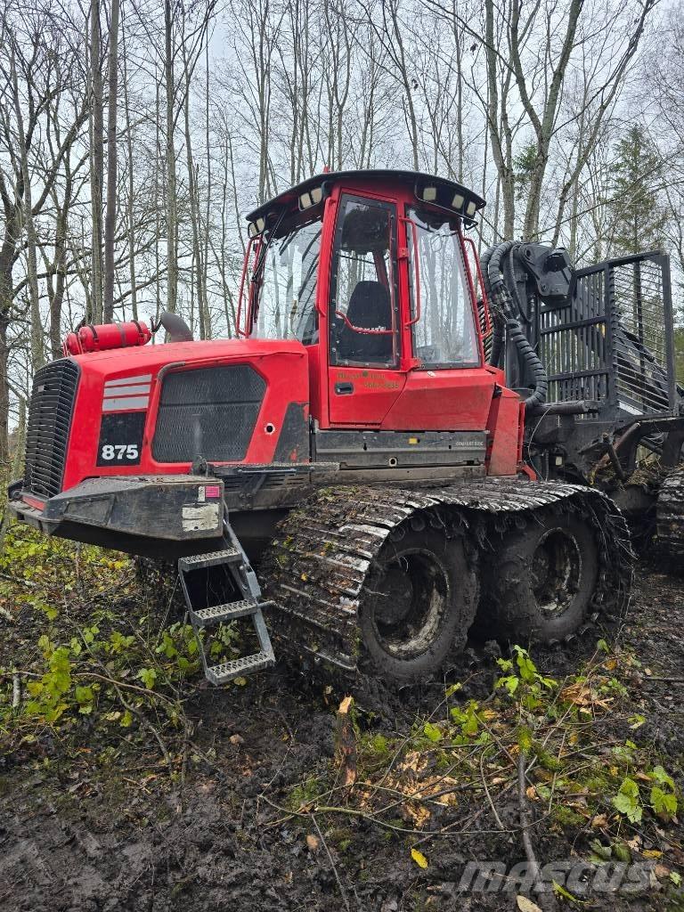 Komatsu 875 フォワーダー