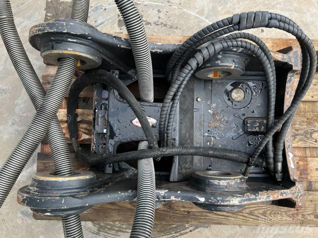 OilQuick OQ70/55 クイックヒッチ
