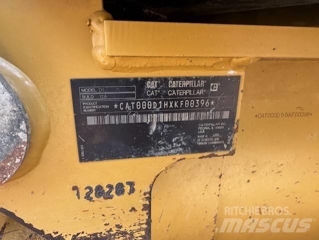CAT D1 ブルドーザー