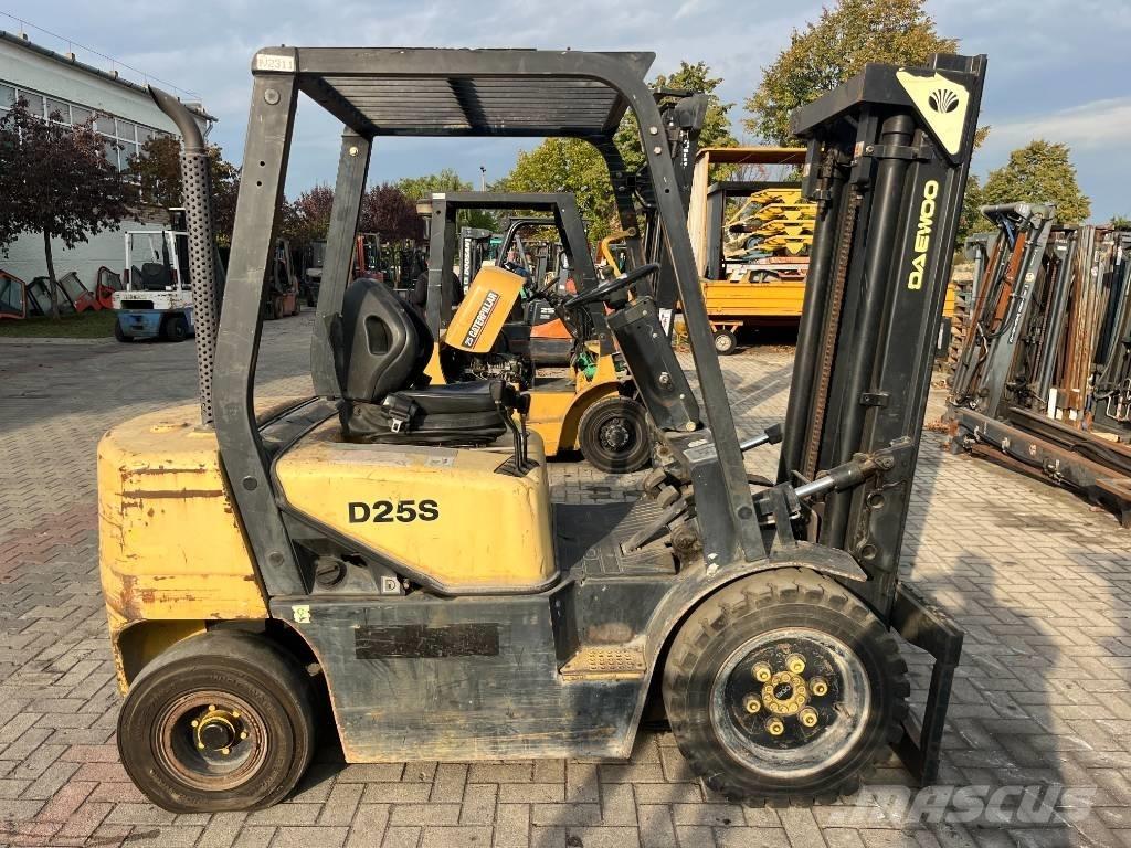 Daewoo D25S3 V-2311 ディーゼル・軽油