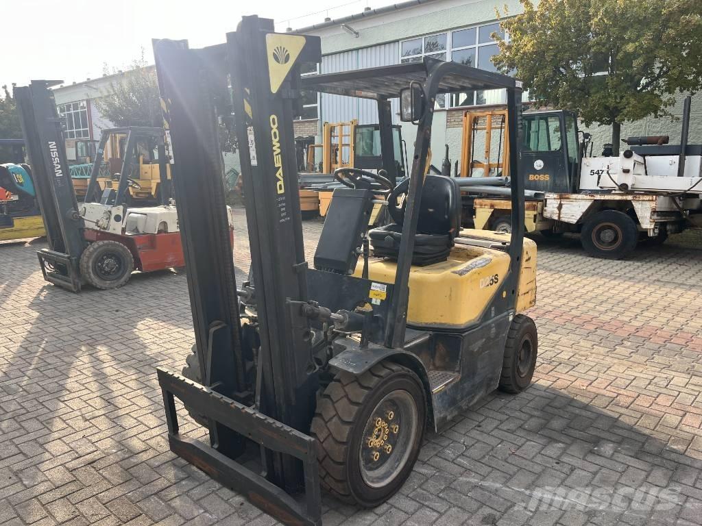 Daewoo D25S3 V-2311 ディーゼル・軽油
