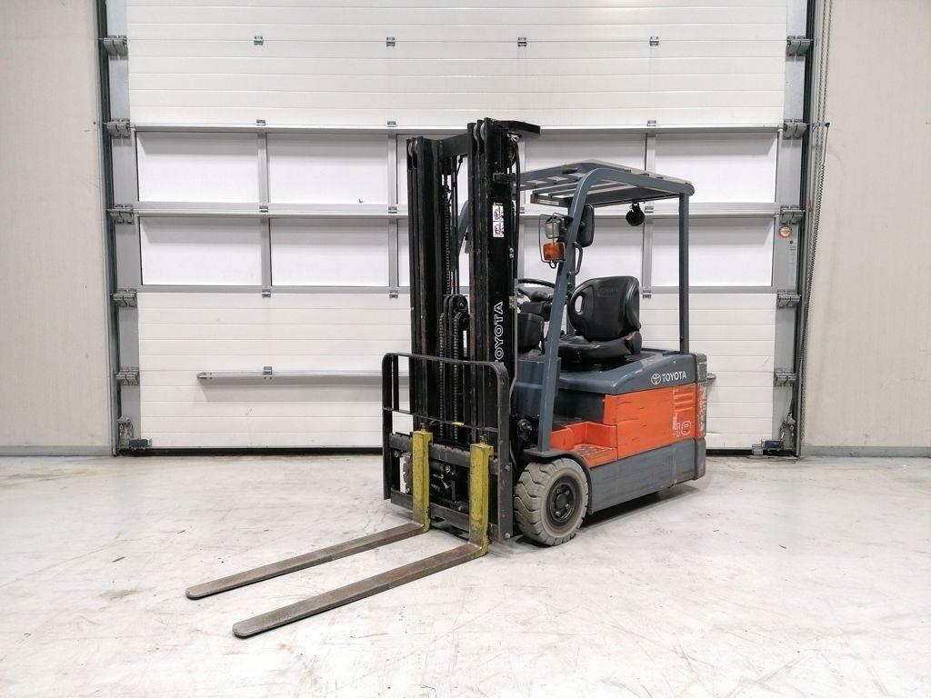 Toyota 7FBEF18 バッテリーフォークリフト