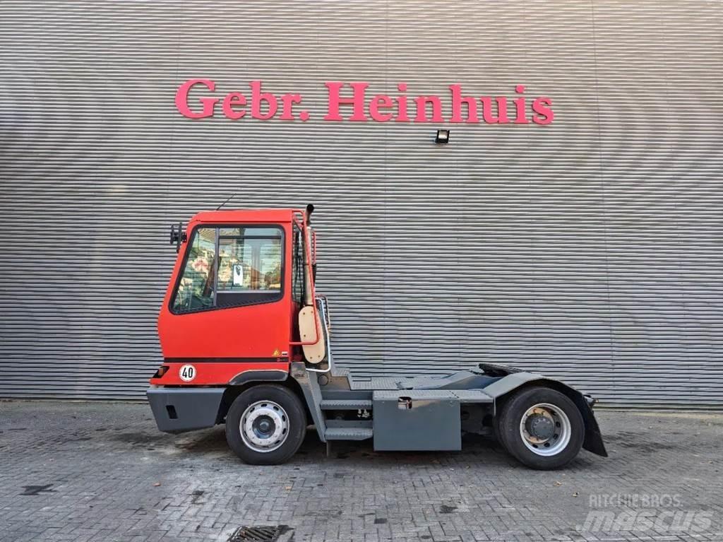 Terberg YT 182 4x2 ターミナルトラクター