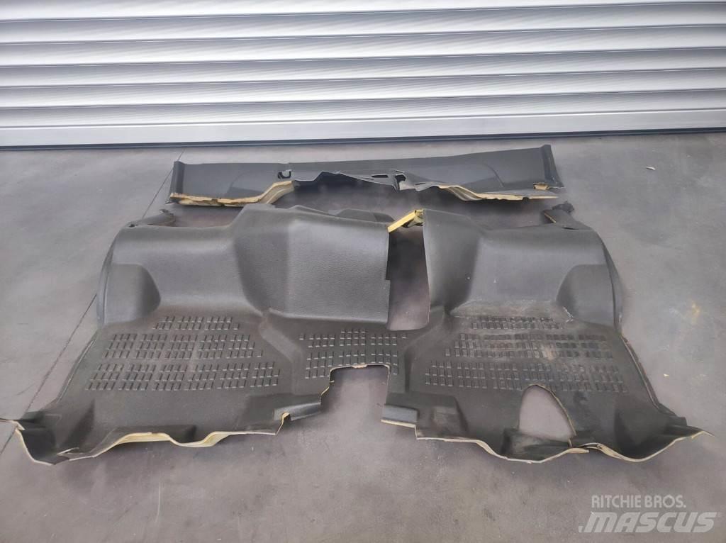 Renault Floor Mat キャビン及び内装