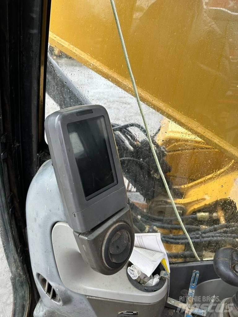 CAT 325DL 大型油圧ショベル12t以上（パワーショベル・ユンボ）