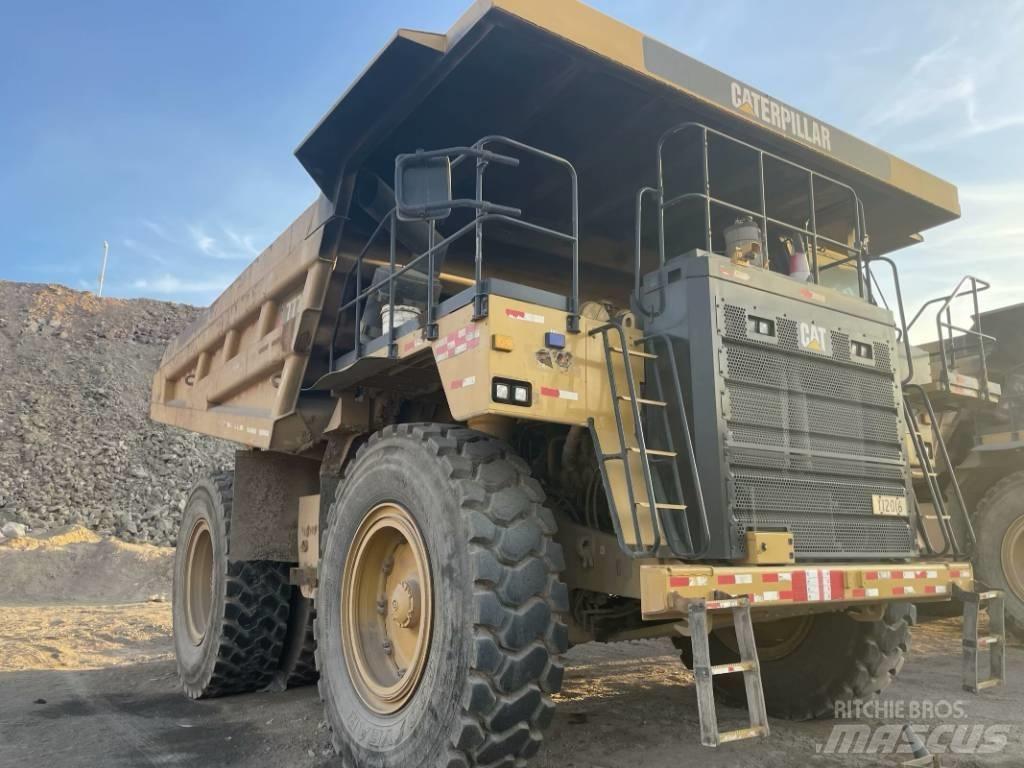 CAT 777e ダンプトレーラー