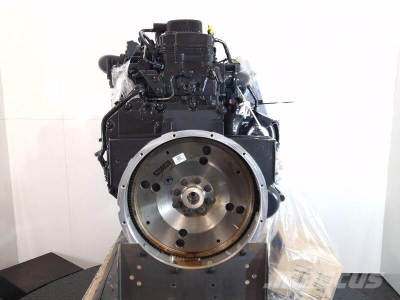 Cummins B6.7 エンジン