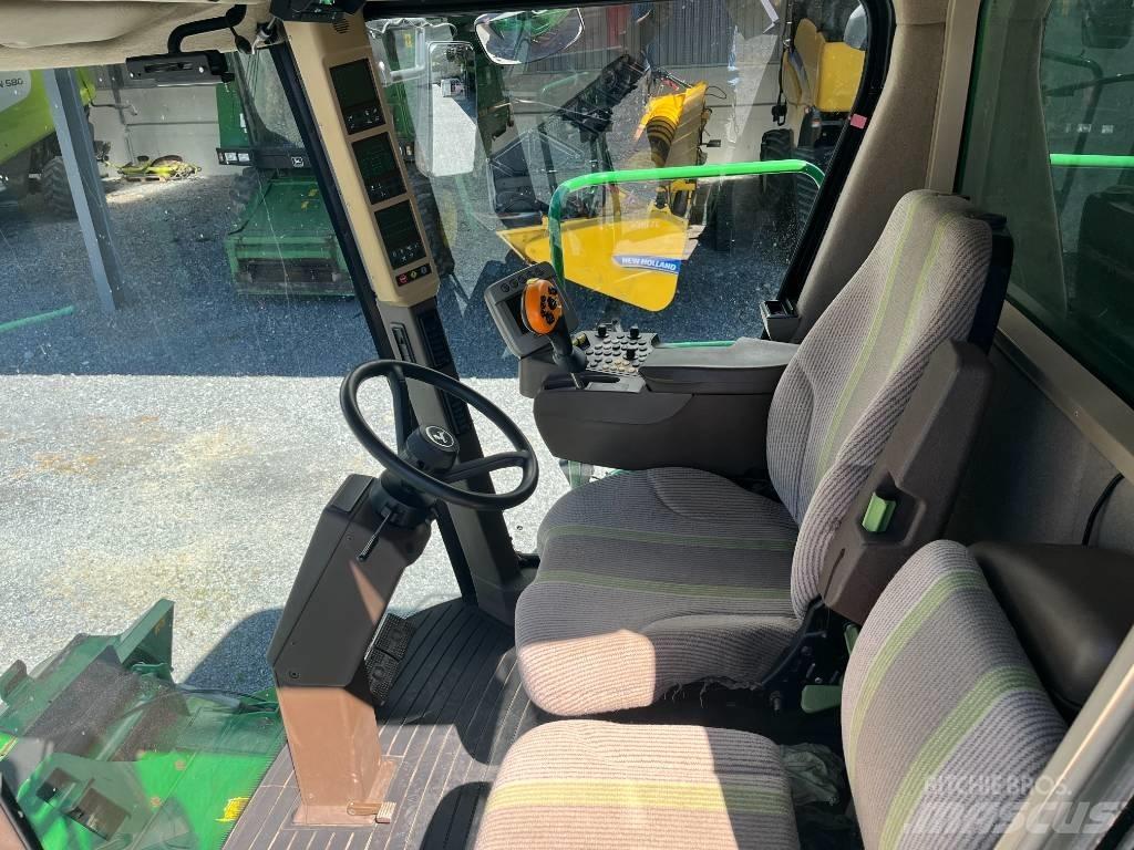 New Holland CX 6090 コンバイン