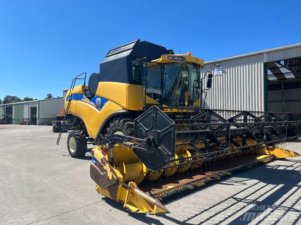 New Holland CX 6090 コンバイン