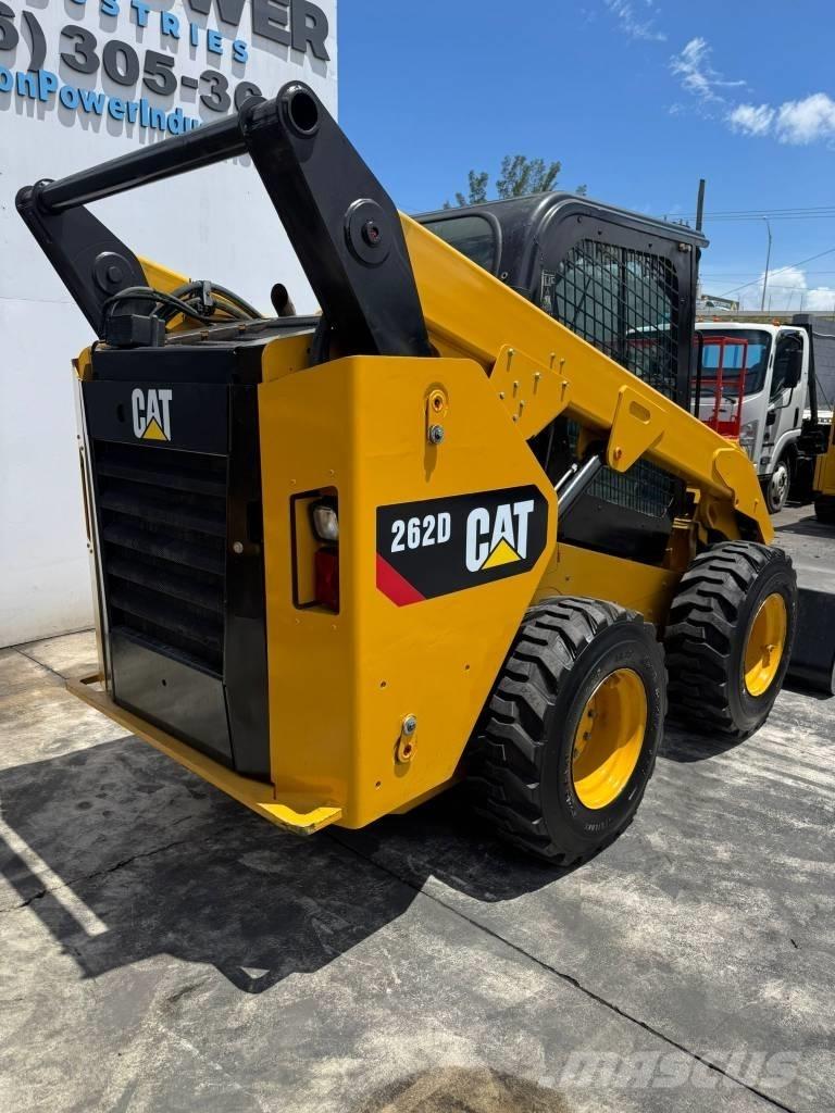 CAT 262 D スキッドステアローダー