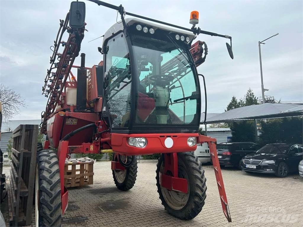  BAGRAM Grimac 3000 牽引型スプレイヤー