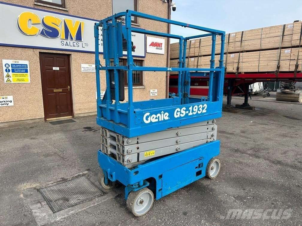 Genie GS 1932 シザースリフト